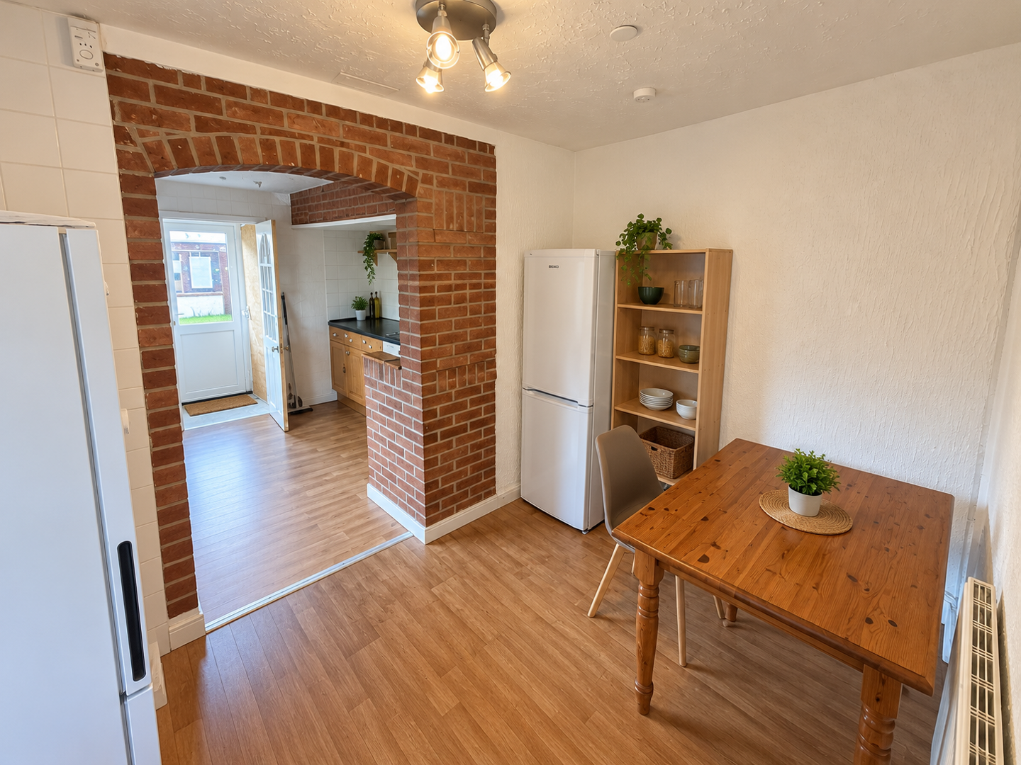 5 bed property in Mackintosh Place, Cardiff